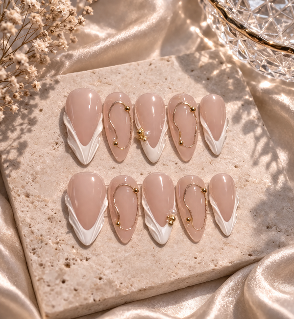 Pearl Chain French Press-On Nail Set
