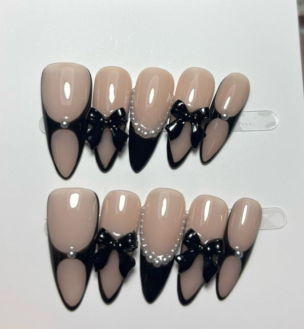 Little Black Bow Press-On Nail Set