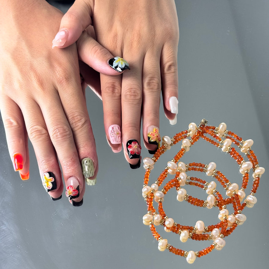 Eclectic Art Mix Nails – Bold Floral & Graphic Press-On Set