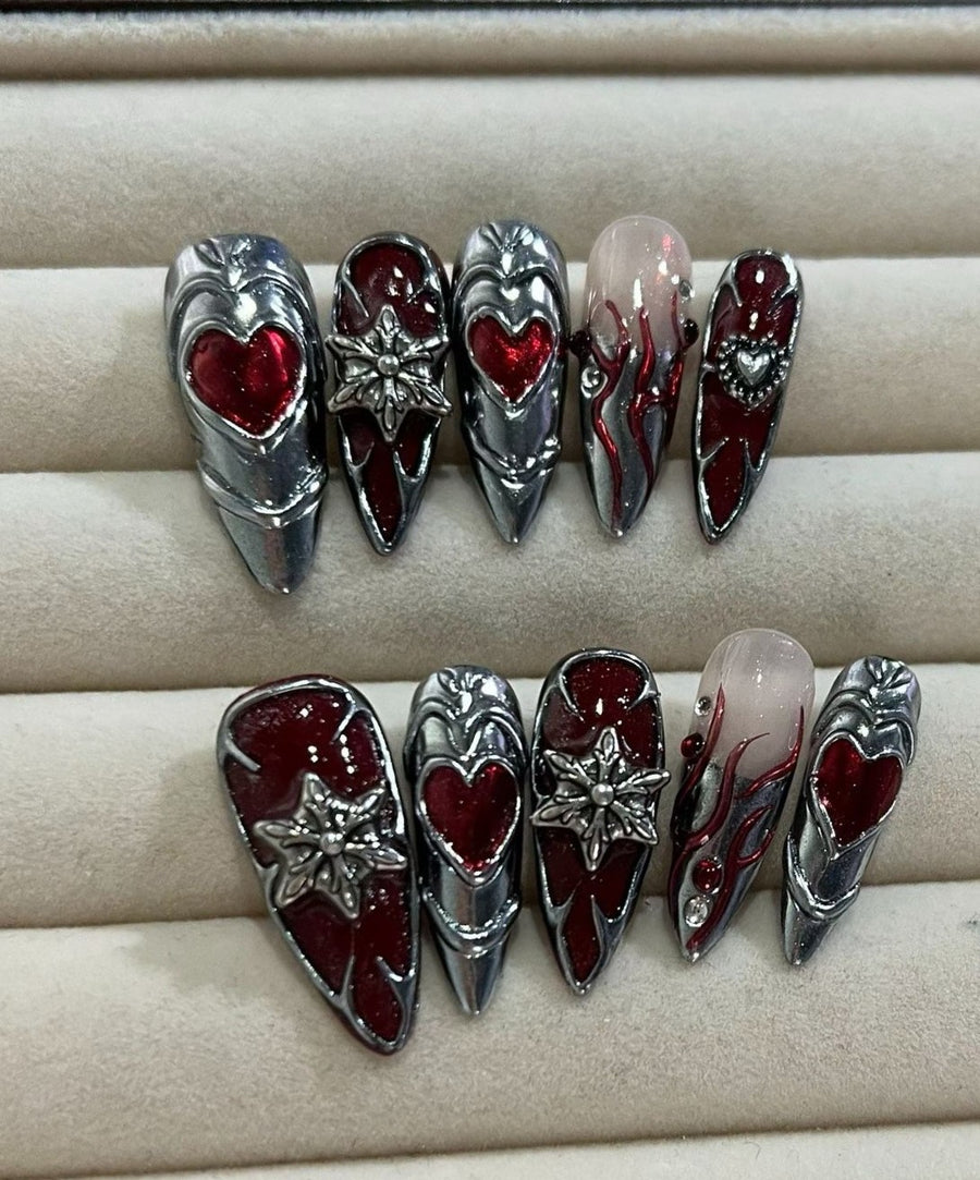 Silver Armor Heart Press-On Nail Set